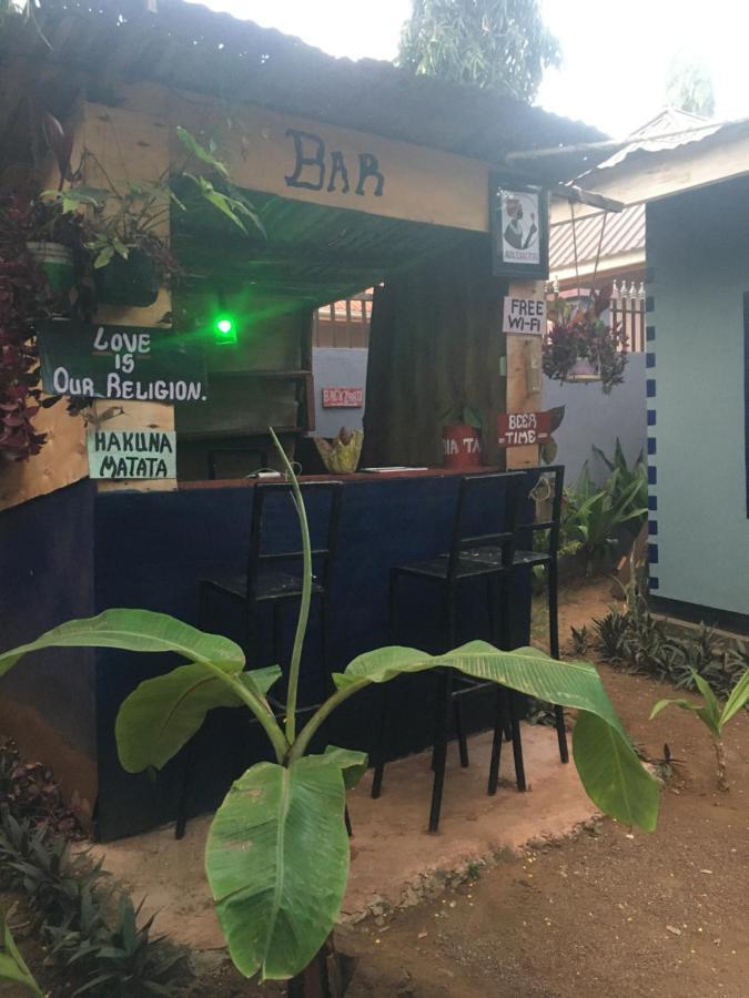 Апартаменты Ava Garden Backpackers Мто-ва-Мбу Экстерьер фото